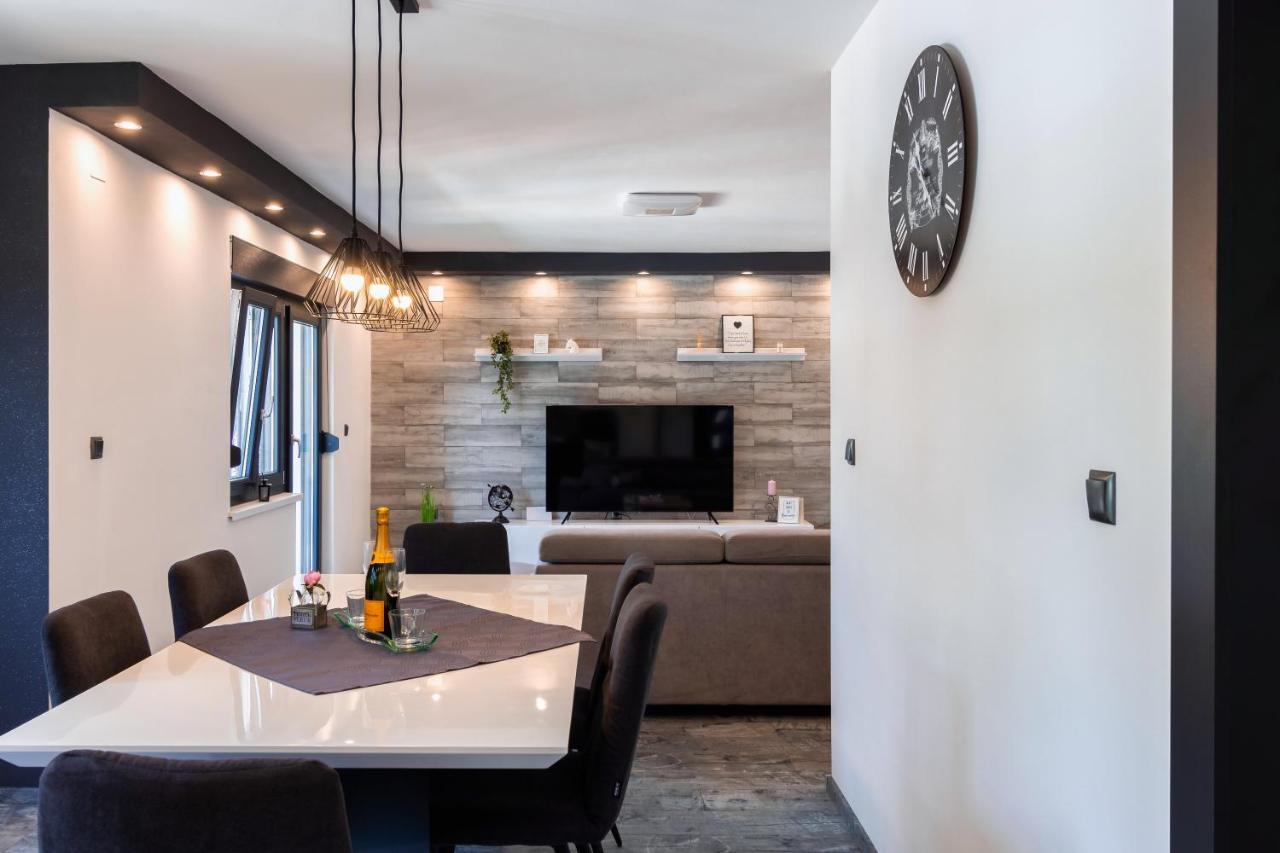 Apartman Gabrijela Muntić Buitenkant foto
